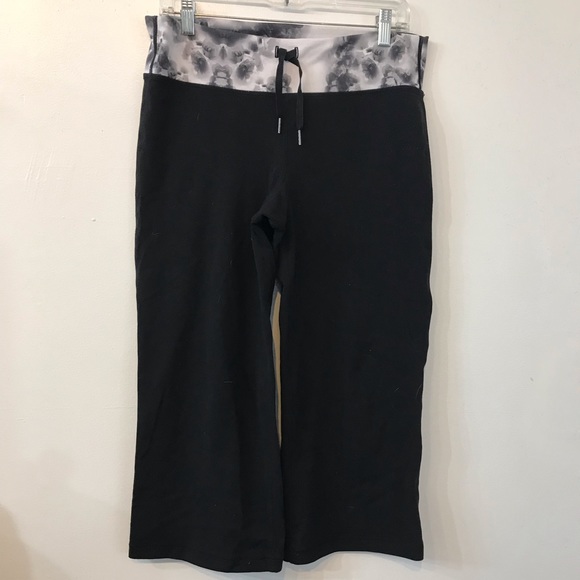 lululemon athletica Pants - Lululemon Cropped Pants (A12)